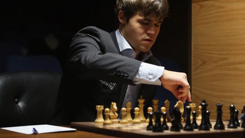 Carlsen and Anand Play a Titanic 122-Move Game 7 at the World Chess  Championship