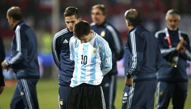 Lionel Messi fails copa