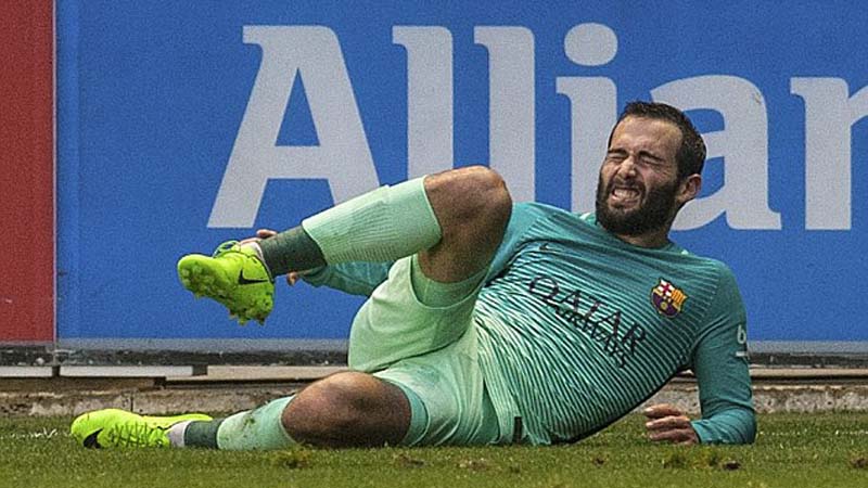 Vidal injury mars Barca